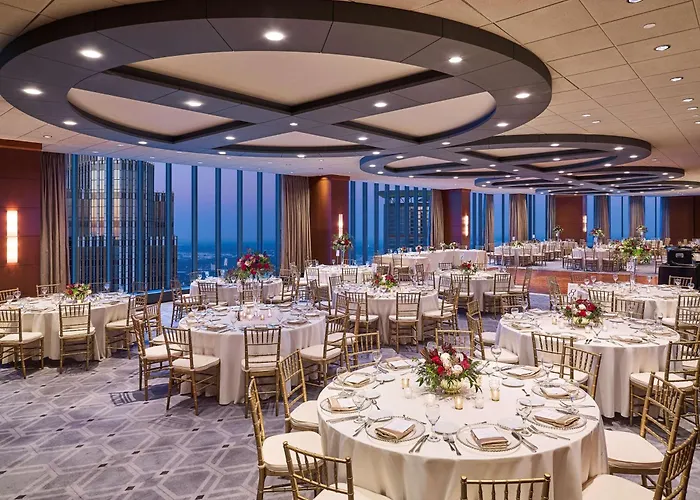 The Marquette Hotel, Curio Collection By Hilton