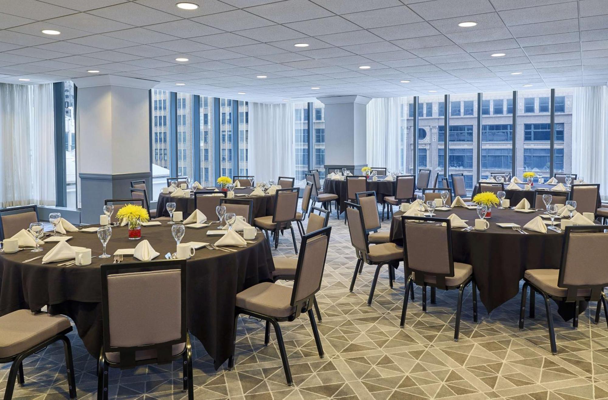 The Marquette Hotel, Curio Collection By Hilton Hotel Minneapolis