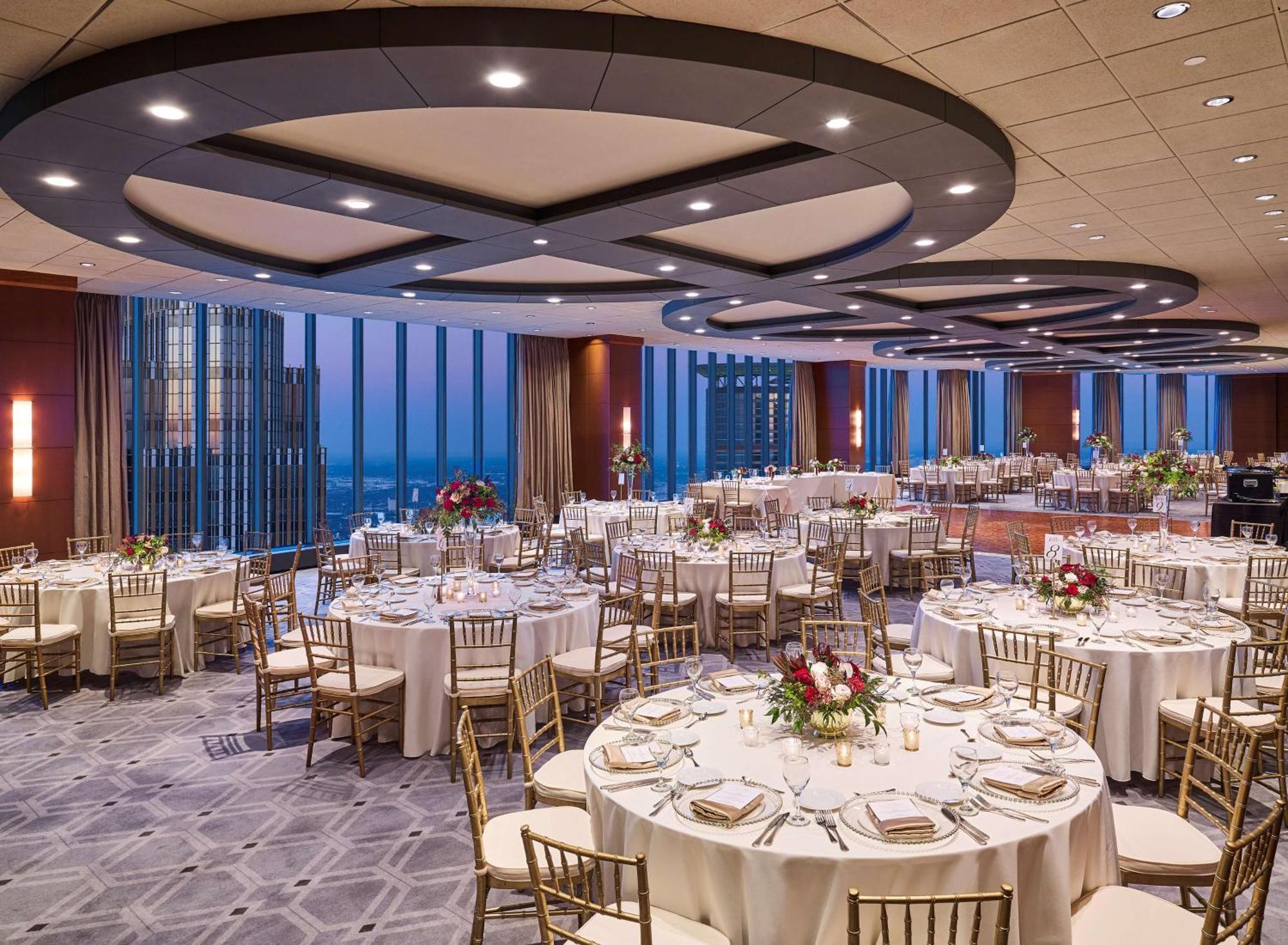 The Marquette Hotel, Curio Collection By Hilton Hotel